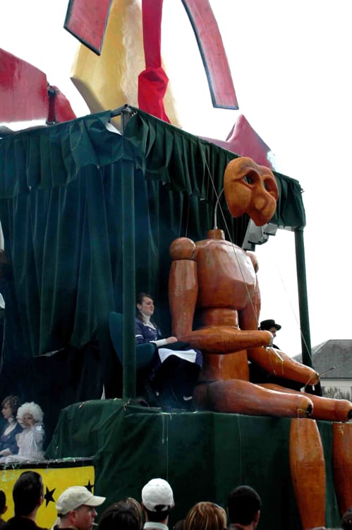 System'D Carnavaliers Cholet 2009 Grande marionnette.