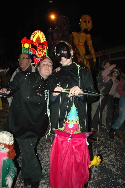 System'D Carnavaliers Cholet 2009 nuitr Marionnette