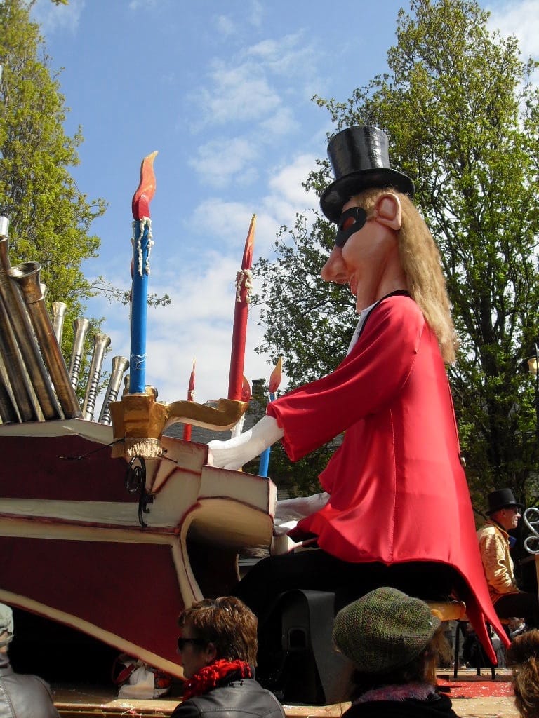 2012 Carnaval de Cholet System'D "Prélude en Ré public"