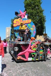 Carnaval de Cholet 2014 Disco par les Robinsons