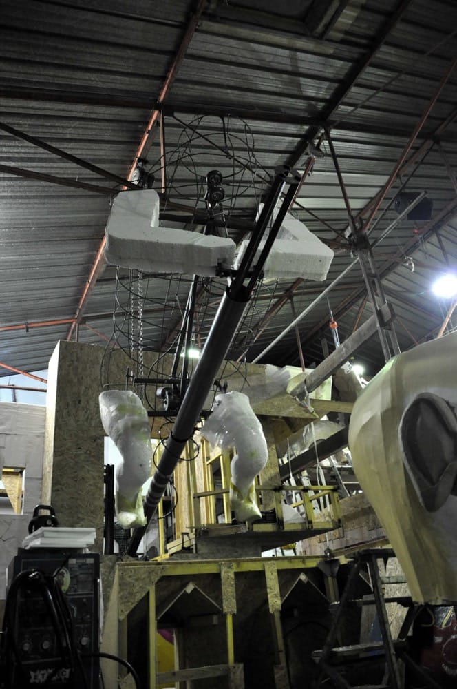 Construction du char 2015 "Au Gré des Vents" System'D Association. Début 2015