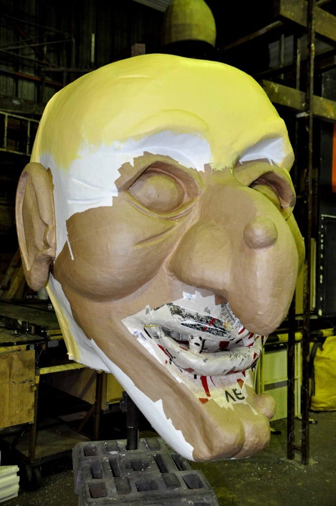 Construction du char 2015 "Au Gré des Vents" System'D Association. Début 2015