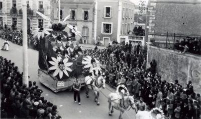 Voyages dans l'espace et le temps