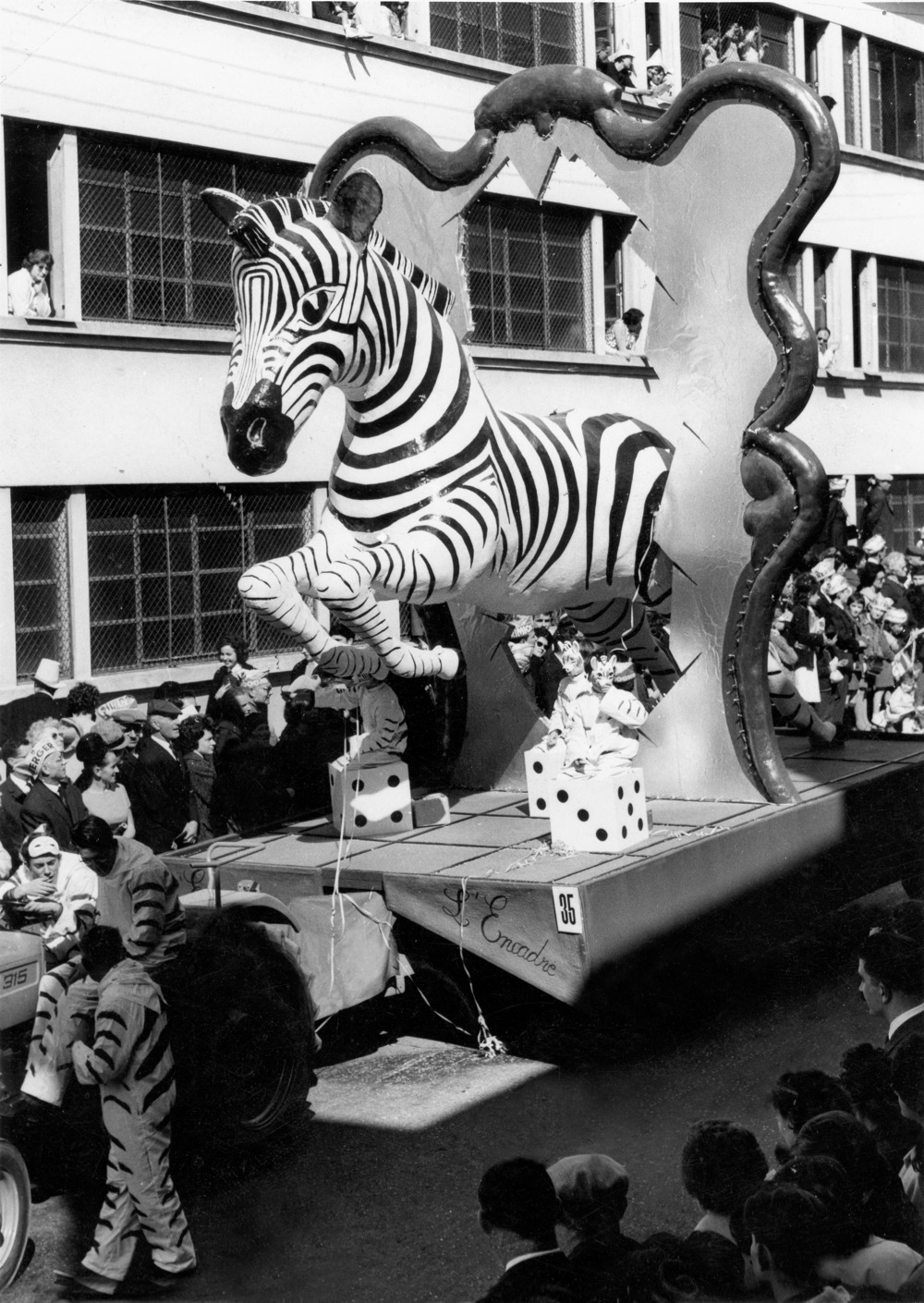 Voyages dans l'espace et le temps