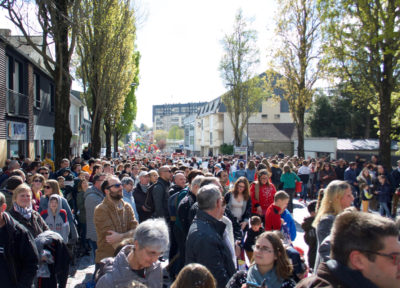 Cette foule, c'était avant...!