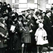 Voyage parmi la foule