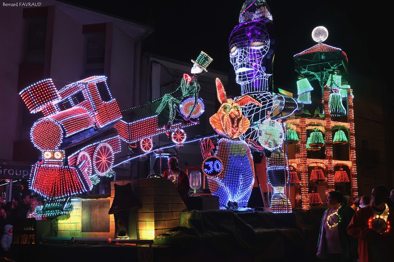 https://6temdassos.fr/albums-photos-carnavals/carnaval-2023-cholet/cholet-22-avril-2023-le-carnaval-de-nuit-premiere-partie/