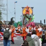 System'D Lanceurs de drapeaux devant Carnaval Cholet. 6temdassos.fr 27