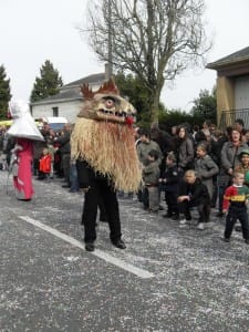 System'D 2010 Carnaval Cholet Jour. Dragon barbu. 6temdassos.fr 2