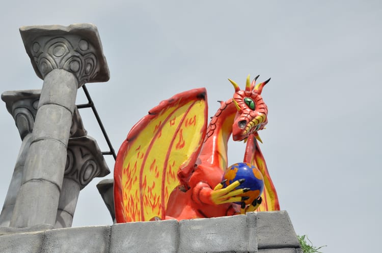 System'D dragon flamboyant Carnaval Cholet. 6temdassos.fr 11